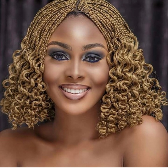 Braided wig - Picture 6 of 11